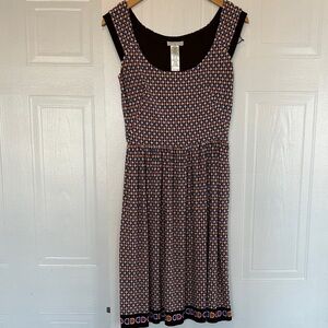 Elegant Black and Red Patterned Dress